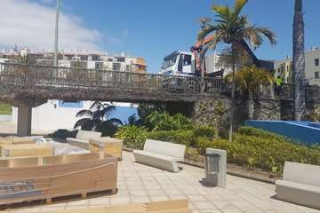 El Gobierno de Telde repone el área de juegos infantiles del parque de La Barranquera (Foto TA)